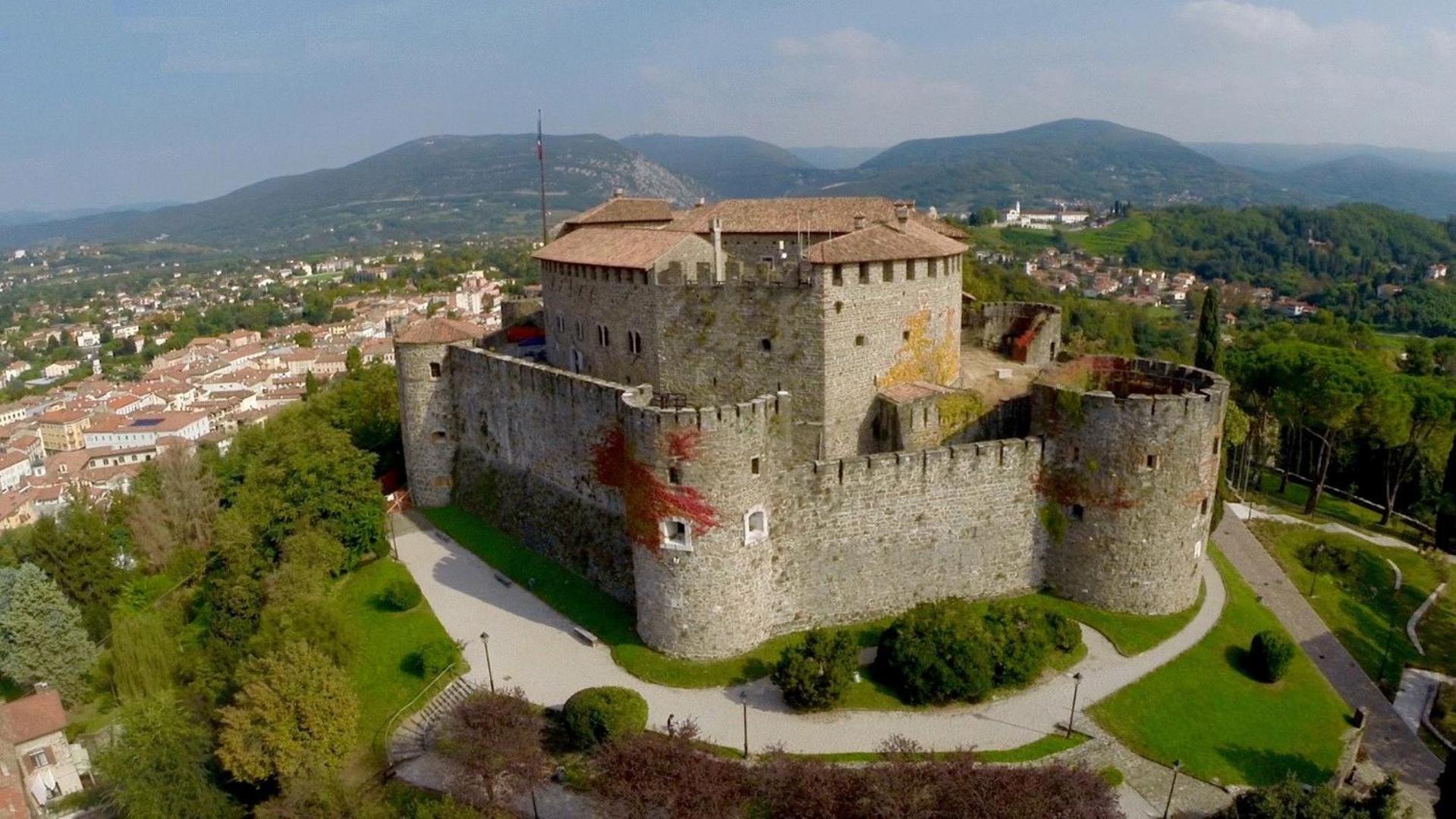 Piuma Apartment Gorizia Eksteriør billede